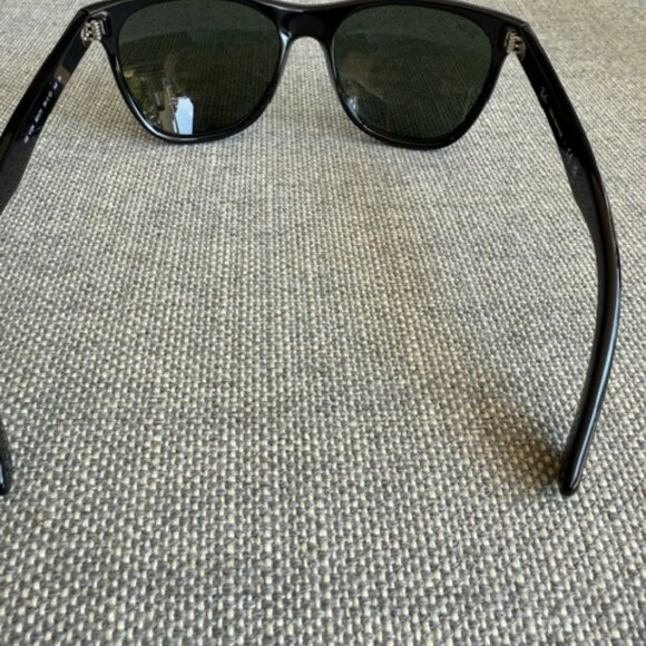 Ray-Ban Sunglasses RB4184, Black Frames with Polarized Green Lenses and Leather - Picture 5 of 11